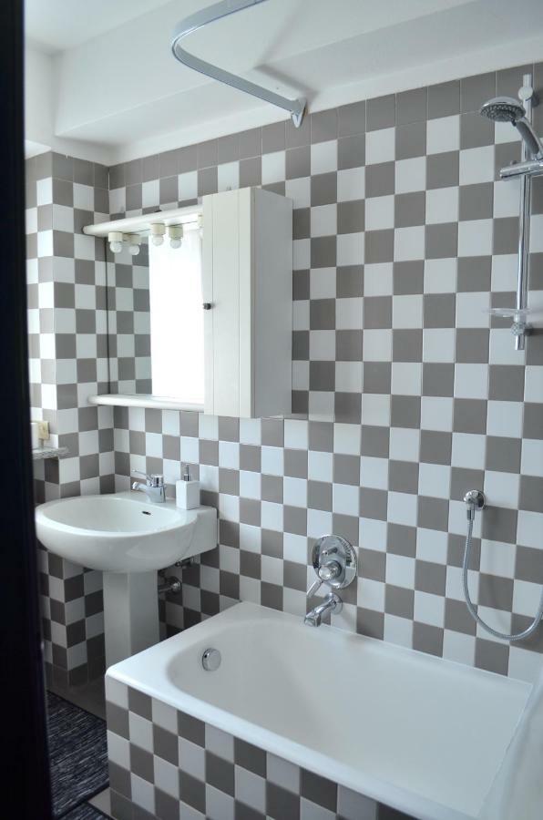 Cozy One Bedroom Apartment In Milano, Brera Luaran gambar